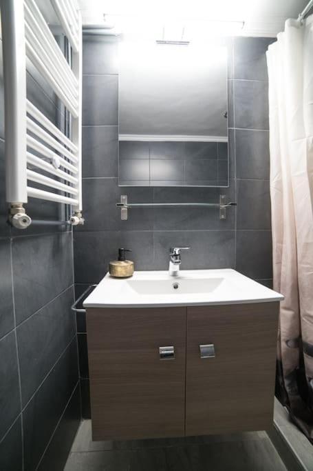 Markopoulosapartments เนอามูดาเนีย ภายนอก รูปภาพ